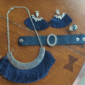 Four piece navy paparazzi set